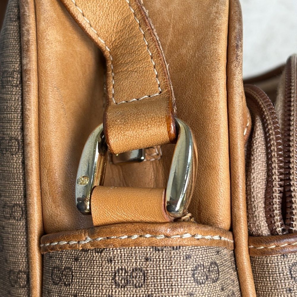 Vintage Gucci Micro GG Crossbdy - Picture 10 of 14